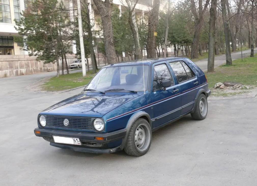 Незаслуженно забытый роскошный универсал – Москвич-427